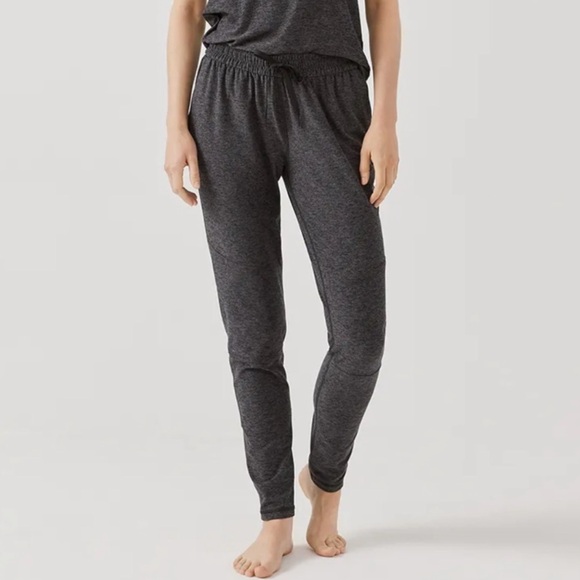 Outdoor Voices Pants - Outdoor Voices Gray SpaceDye Cloudknit Tapered Pull On Pant